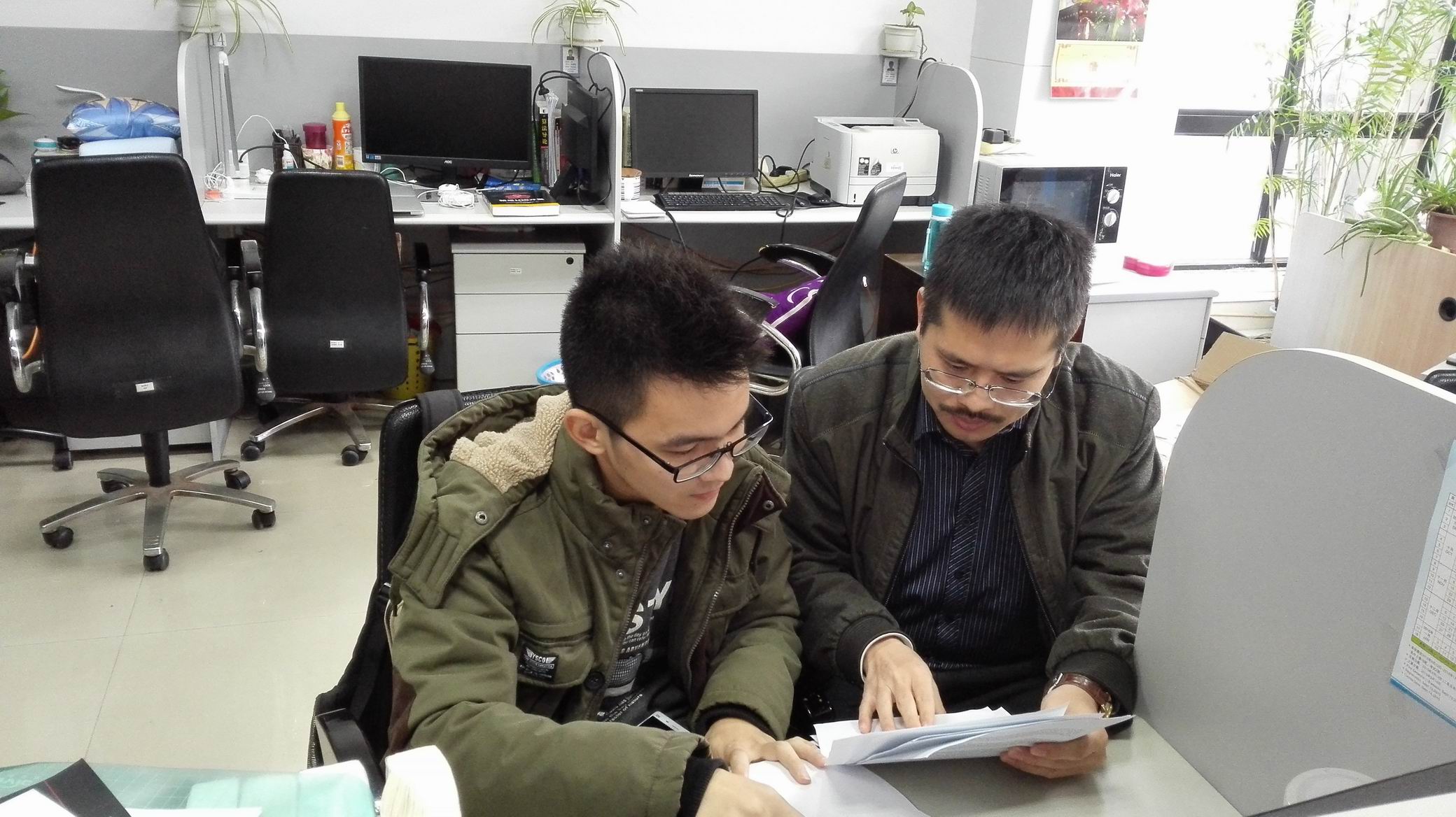 2016年1月林子雨老师指导罗道文同学修改论文1