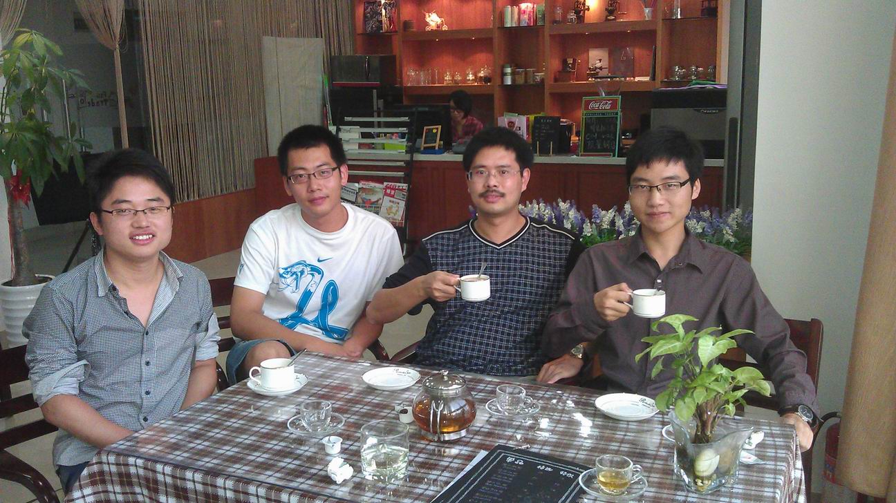 林子雨老师团队在信息学院咖啡厅的一次茶话会